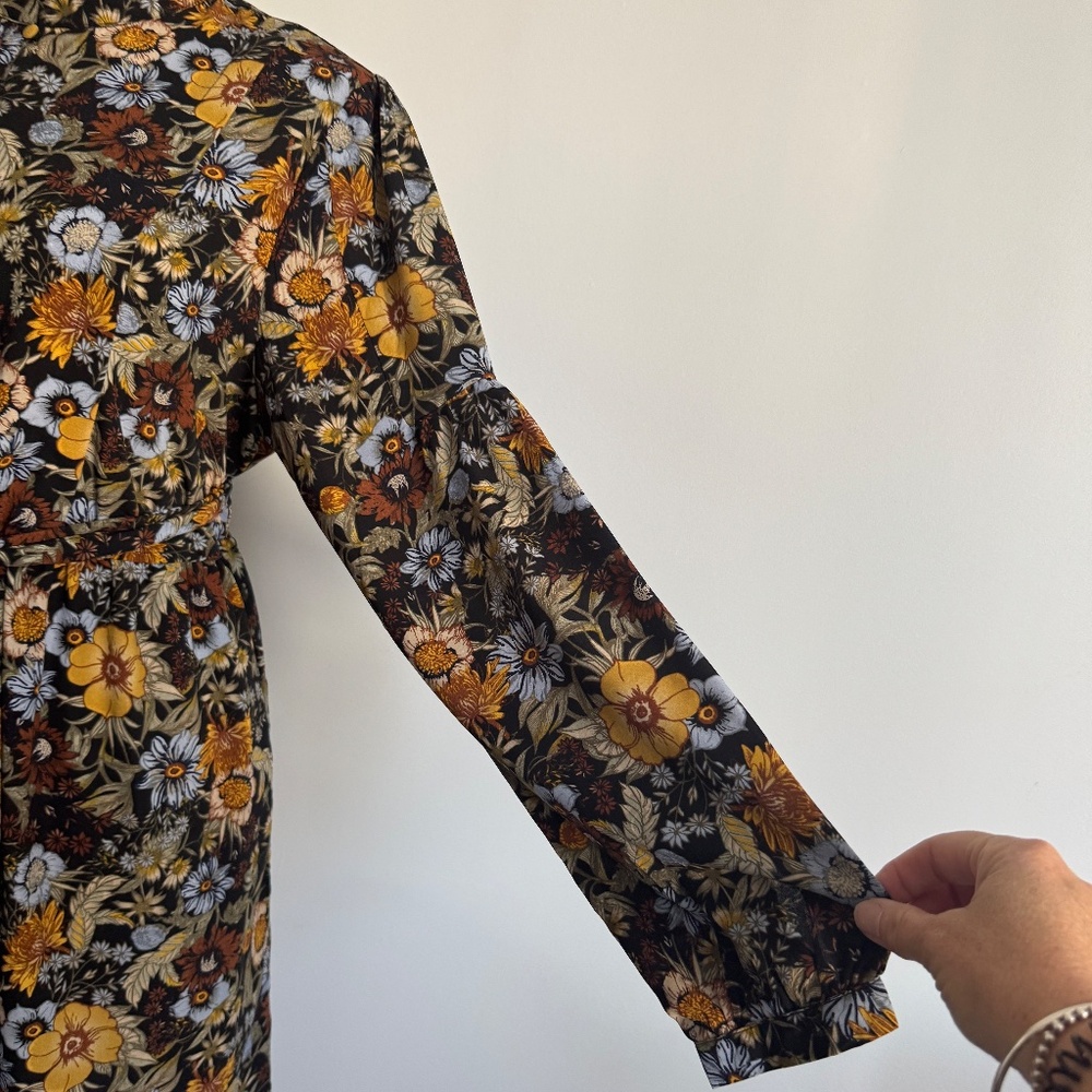 Véro - Brown Floral Belted Midi Dress - Picture 6 of 15